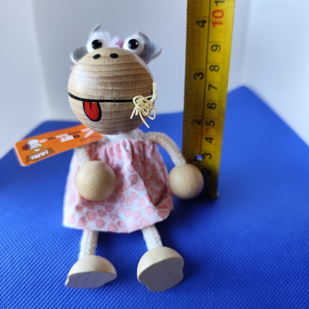 3/$25💙JAMI Wooden Toy Dolls 6" Sitting Cow with clothes Figure